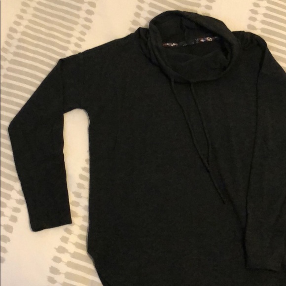 Prana Pullover Long Sleeve - Picture 3 of 9